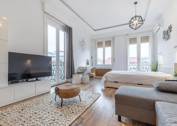 Midtown Gleaming Apartament Budapesta