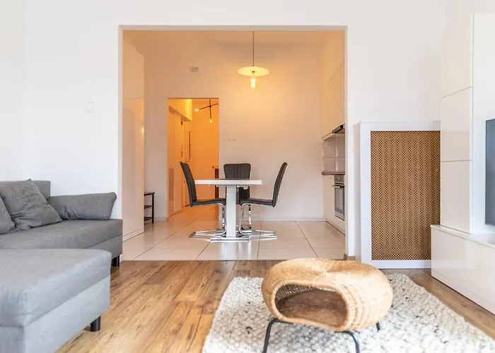 Midtown Gleaming Budapesta