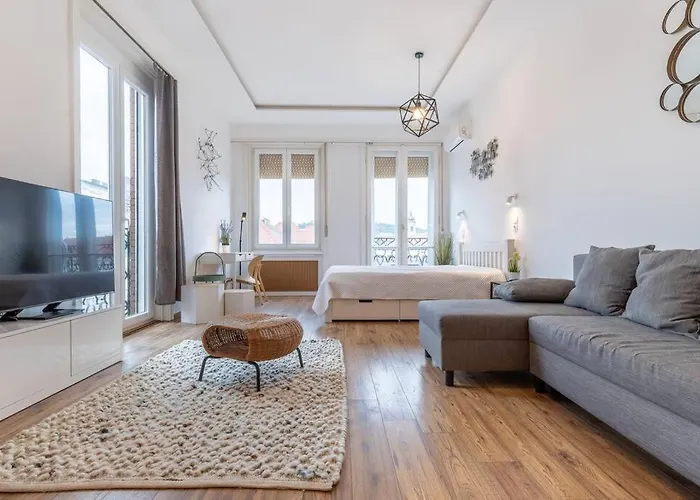 Midtown Gleaming Apartament